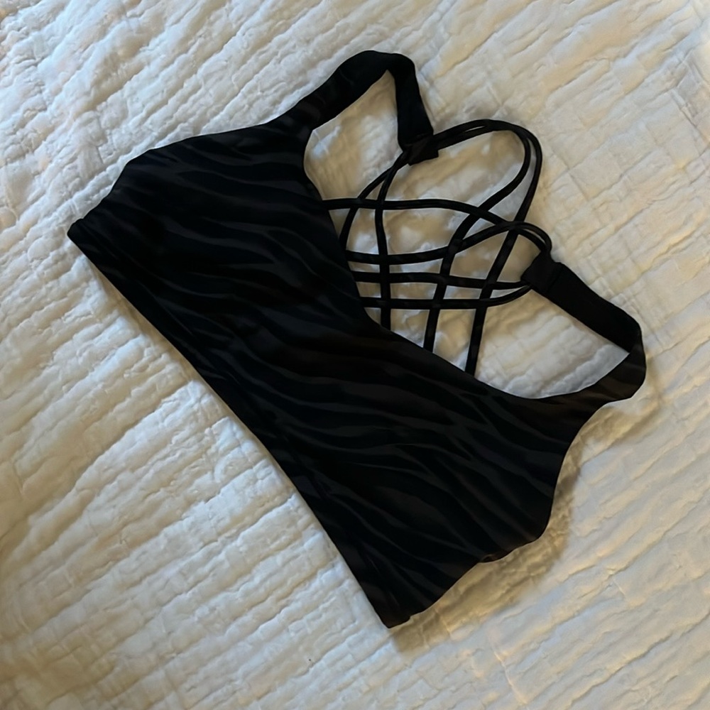 Lululemon Athletica Free to be Bra - Zebra